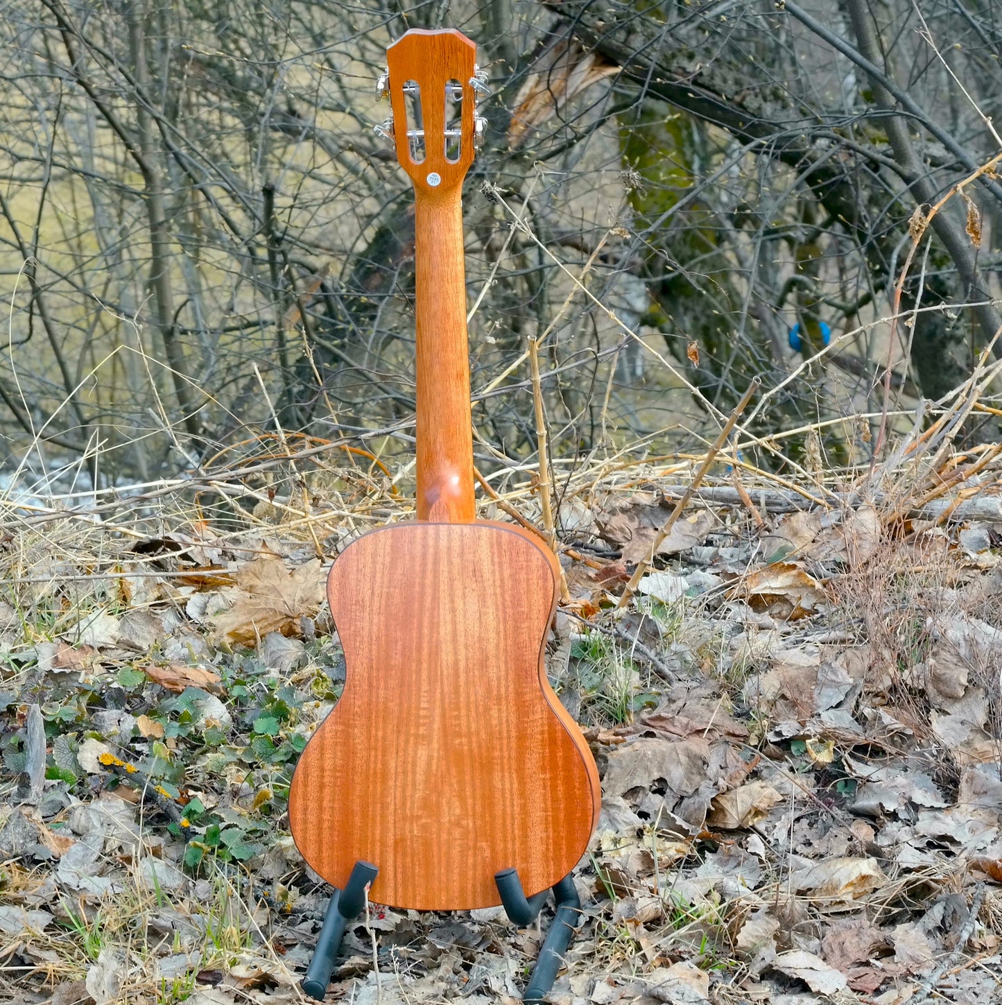 LOMA tenorukulele