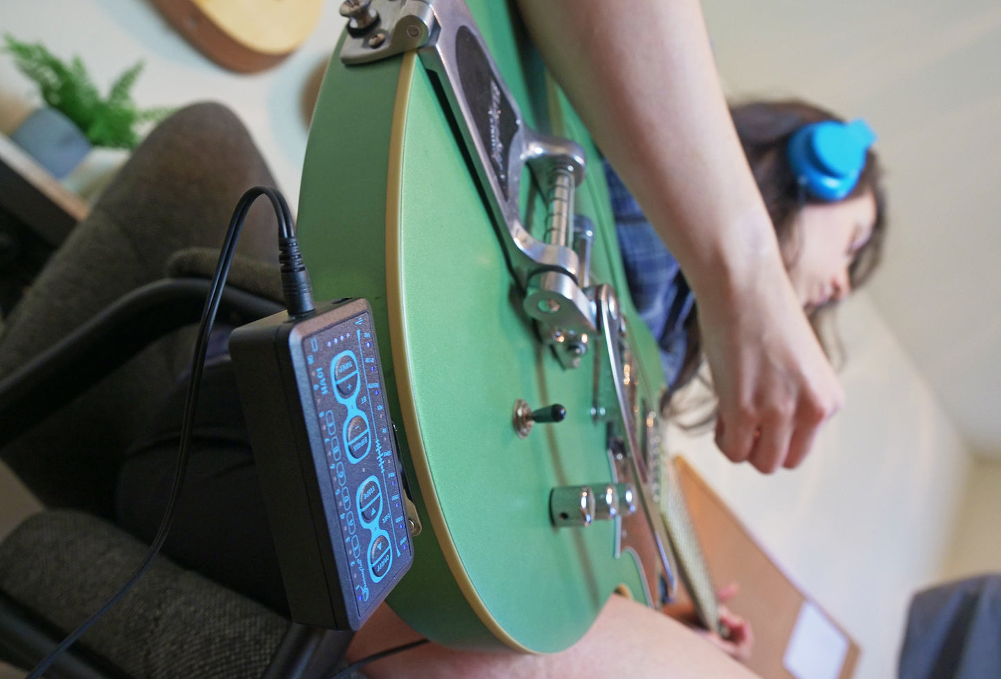 Journey Instruments HA01 – Kompakt hörlursförstärkare med Bluetooth och effekter