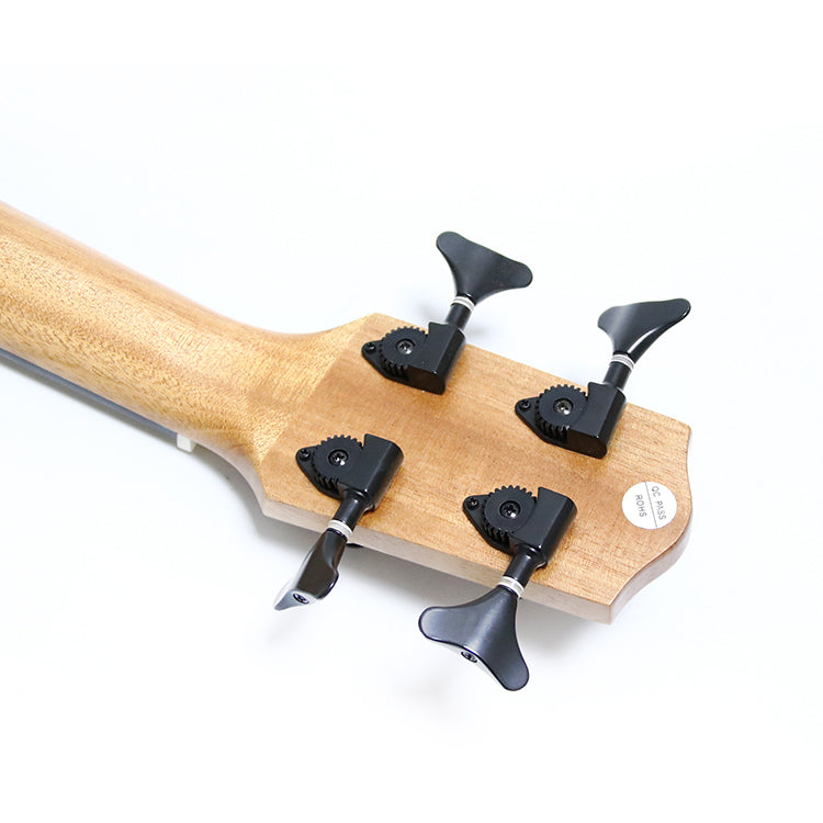 Ukulelebas med topp i gran