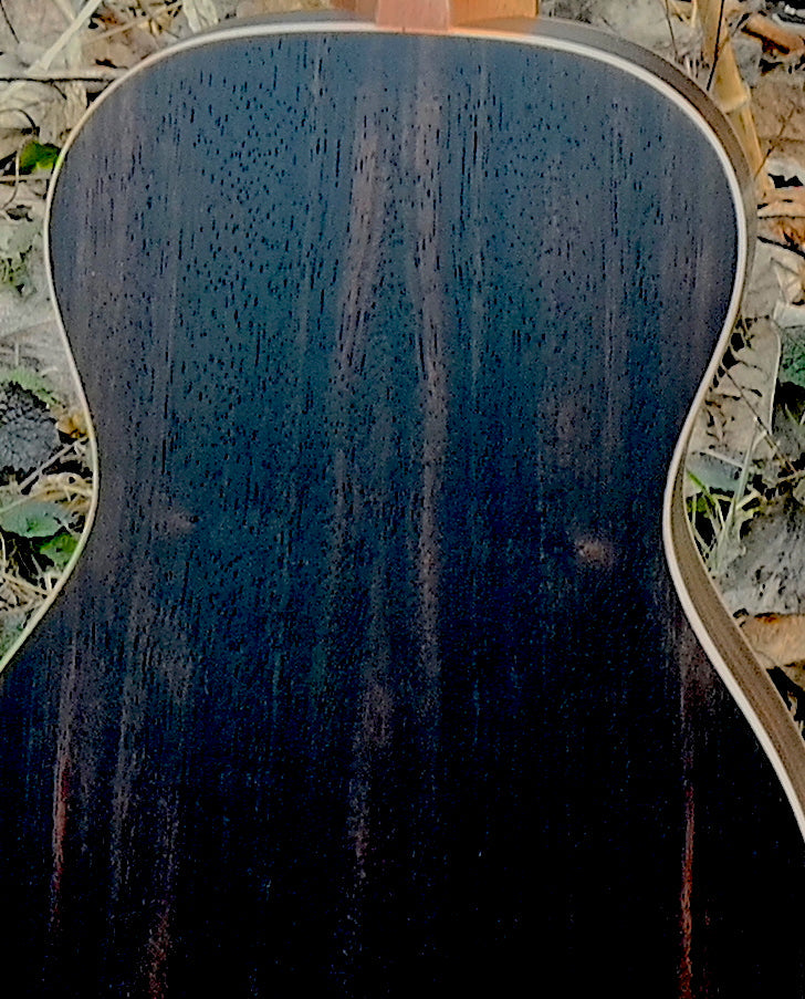 Ebony - Konsertukulele