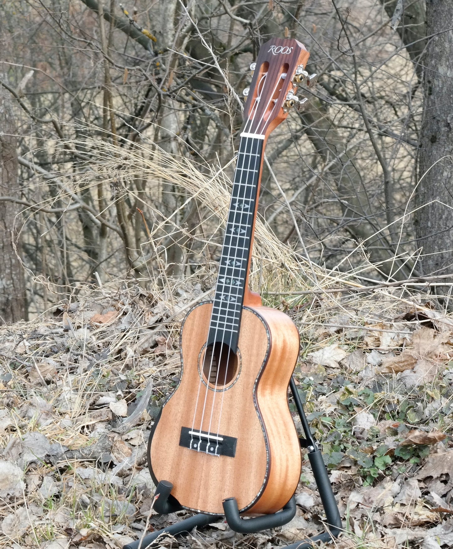 LOMA - Konsertukulele