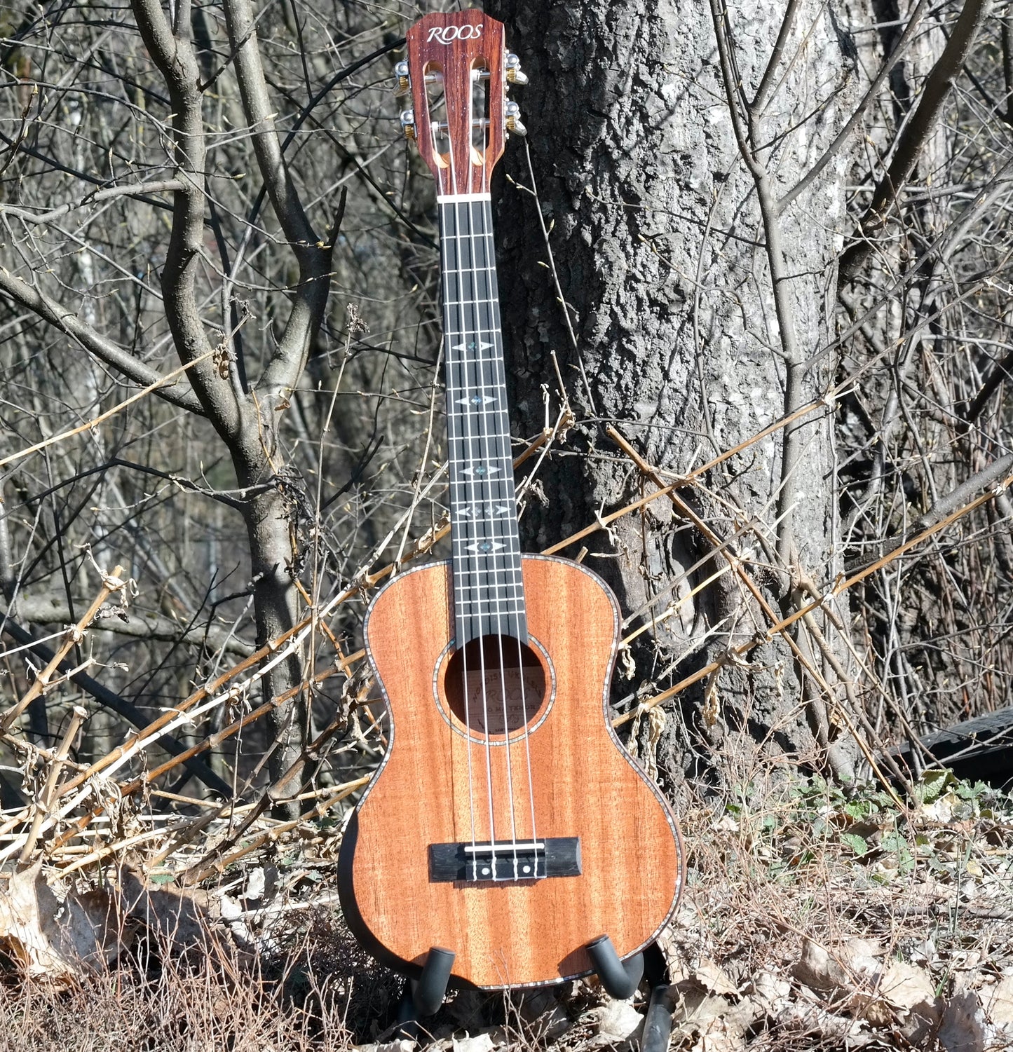 LOMA tenorukulele
