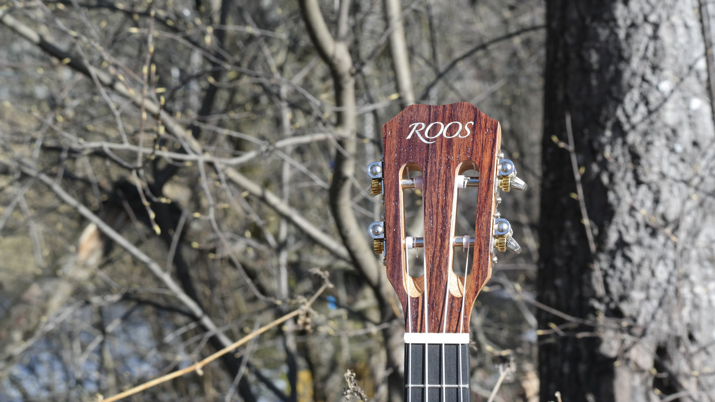LOMA tenorukulele